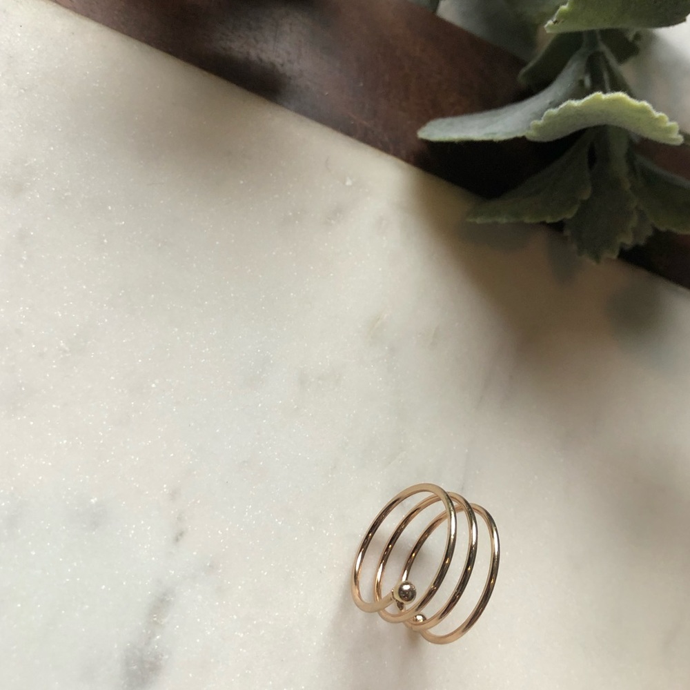 The Gretel - Twisted Spiral Dainty Gold Ring - Picture 4 of 4